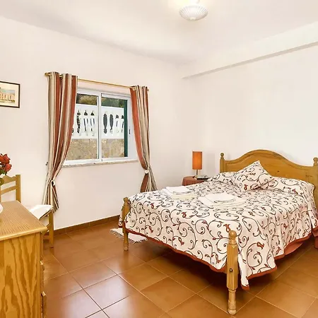 Sleeps 6 Villa Praia da Arrifana